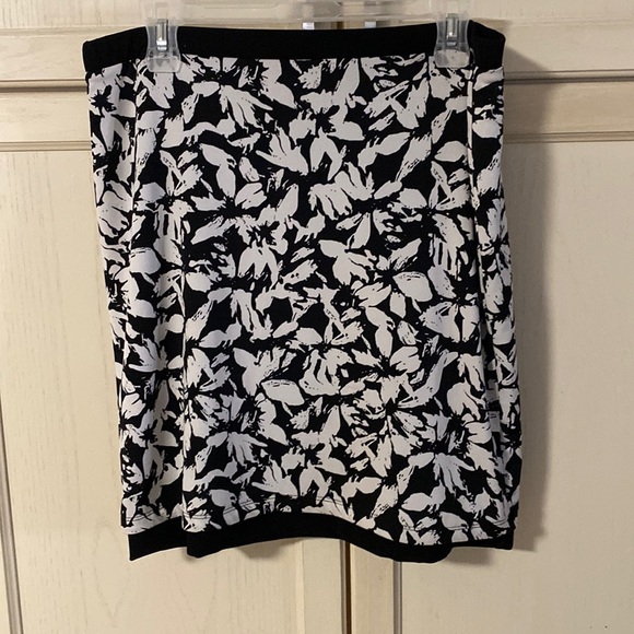 Laura Petites Dresses & Skirts - This skirt is cool. It’s reversible. Two colours on one side , the other one